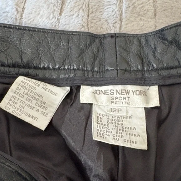 Jones New York Black Leather Straight Leg Pants LL143 - Picture 7 of 7